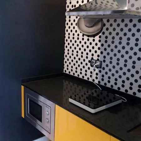 Loft 1 * זראוטס